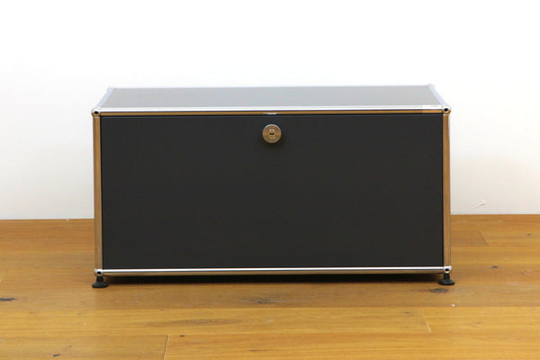 USM Haller Regal #1086 1x1 mit Klapptüre