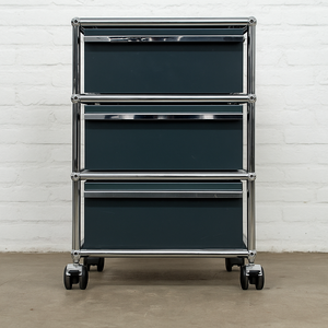 USM Haller Korpus A6/A6/A6 in Anthrazitgrau