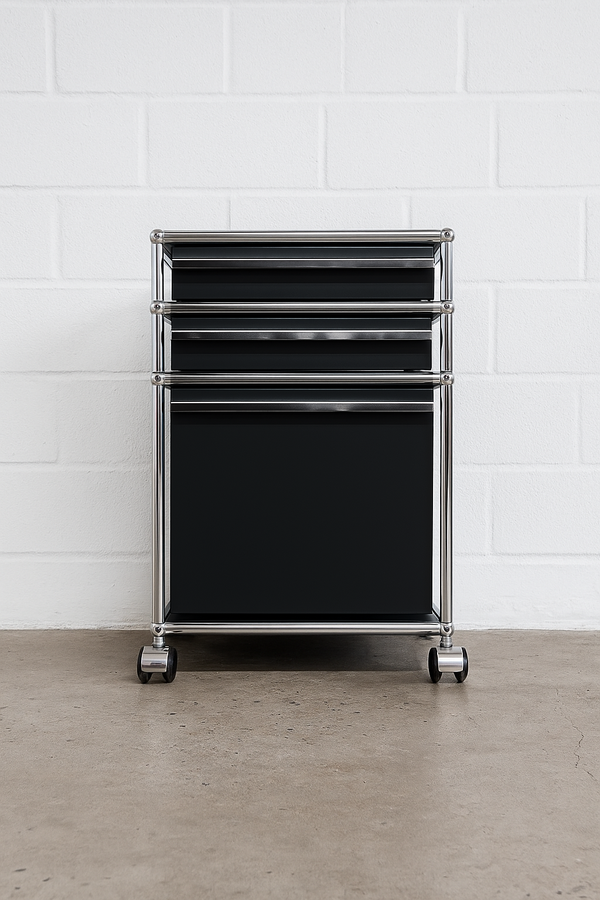 USM Haller Korpus A7/A7/A4 in Graphitschwarz