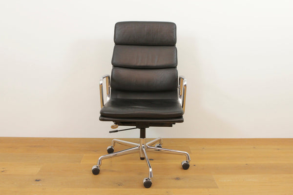 Soft Pad Chair EA 219