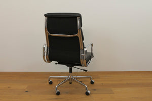 Soft Pad Chair EA 219