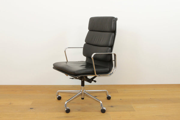 Soft Pad Chair EA 219