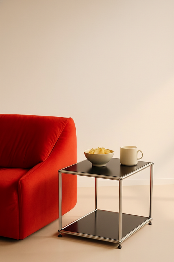 USM Haller Beistelltisch in Rot