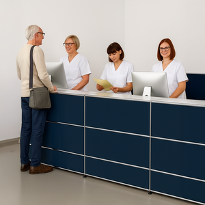 USM Haller Empfangstheke Gruppenpraxis