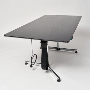 Höhenverstellbarer USM Kitos E Tisch 65-130cm