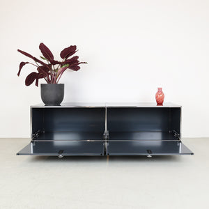 USM Haller Lowboard n°1105 sur pieds