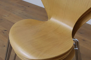Arne Jacobsen Serie 7 Stuhl