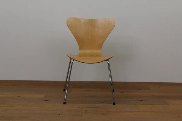 Arne Jacobsen Serie 7 Stuhl