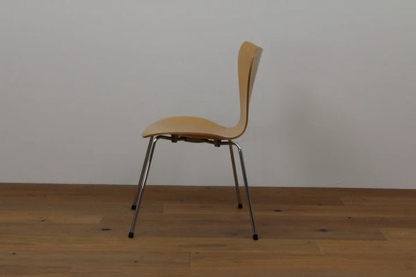 Arne Jacobsen Serie 7 Stuhl