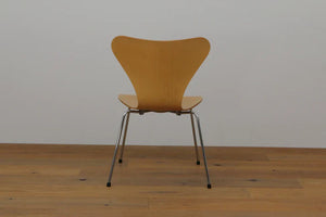 Arne Jacobsen Serie 7 Stuhl