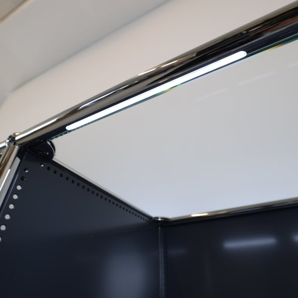 USM Haller E Highboard Anthrazitgrau 3x3 mit Bücherstütze