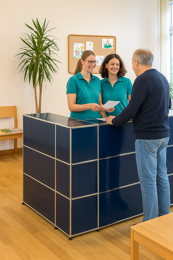 USM Haller Empfang Arztpraxis