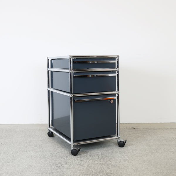 USM Haller Korpus Anthrazitgrau A7/A6/A4