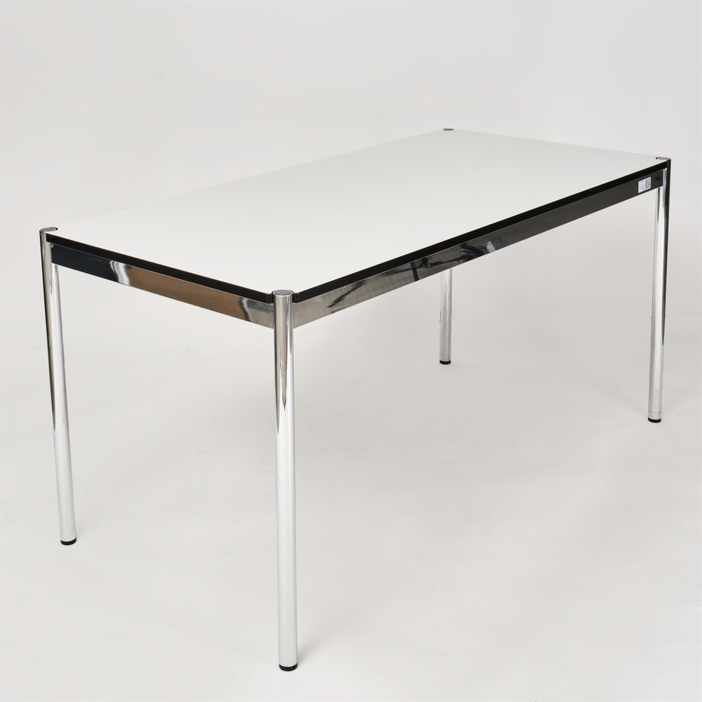 USM Haller Kunstharz perlgrau