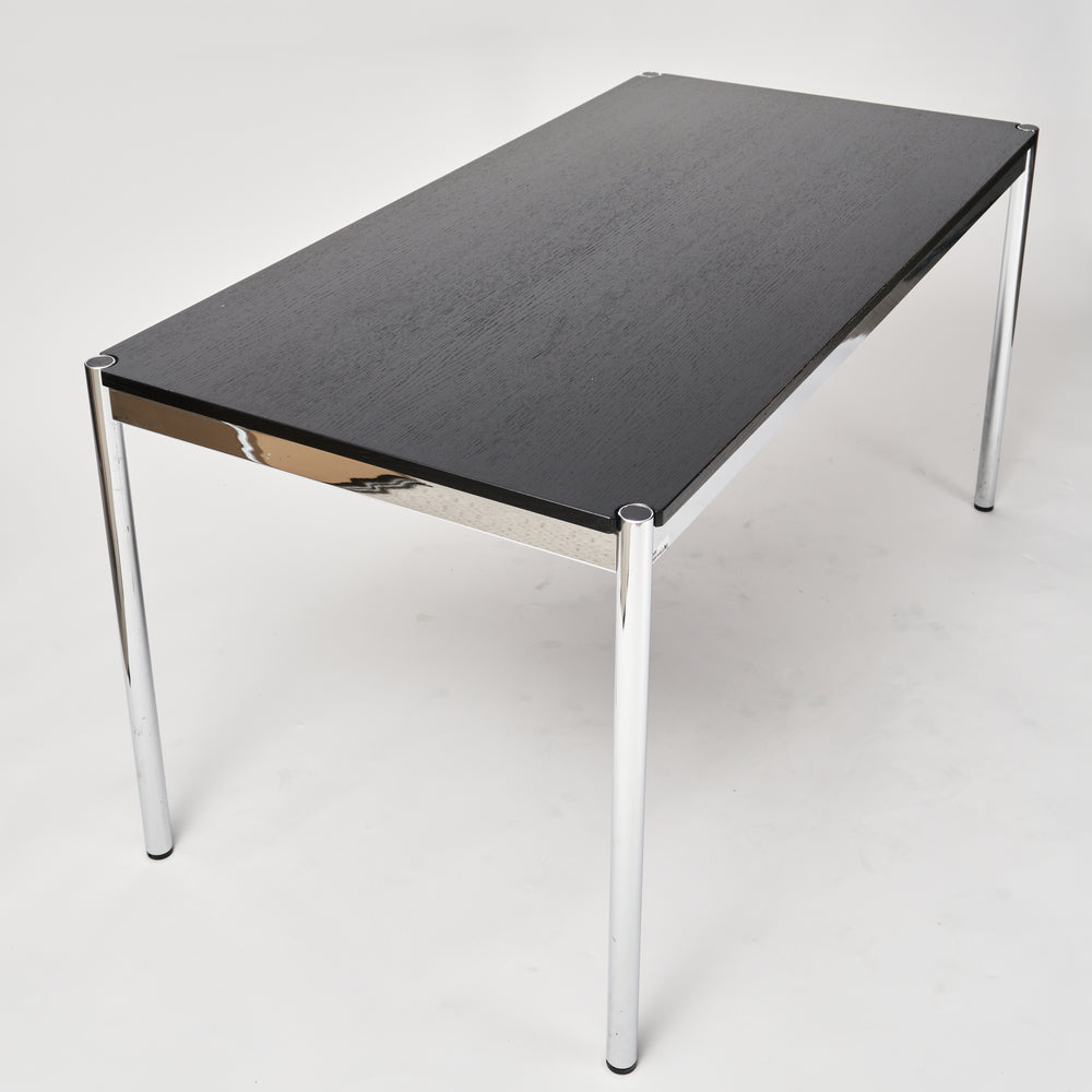 USM Haller Eiche schwarz