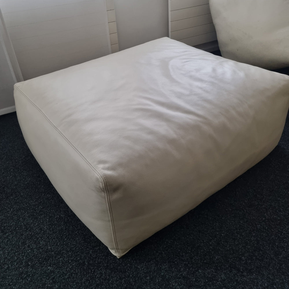 Cappellini Oblong Leder Hocker quadratisch