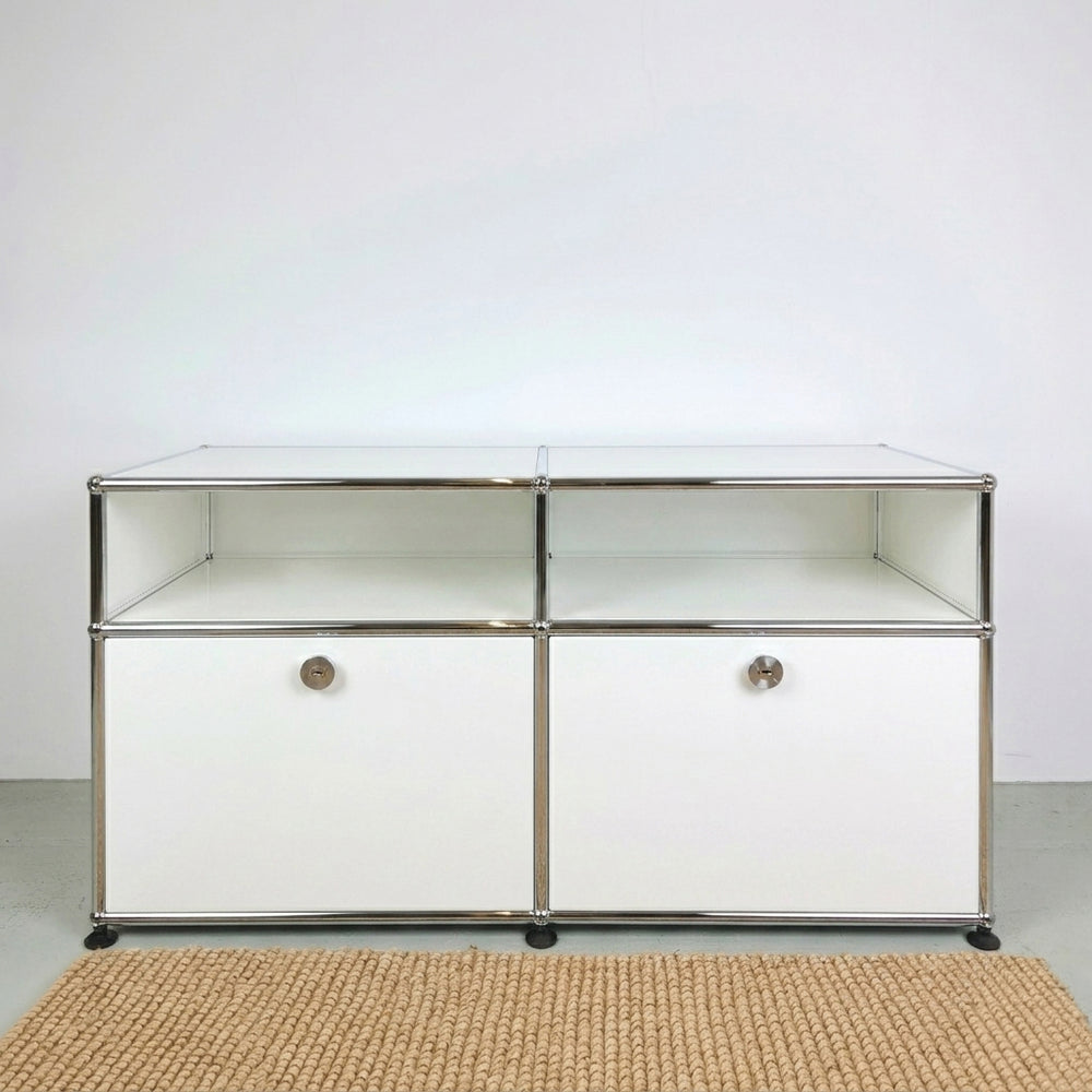 USM Sideboard 2x2 mit Auszieh- und Zwischentablar