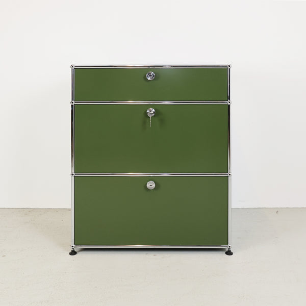 USM Regal 1x3 mit Klapp- und Ausziehtüren